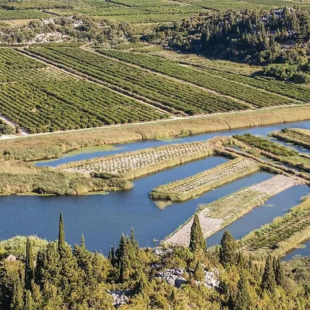 度假居 Two-bedroom In *