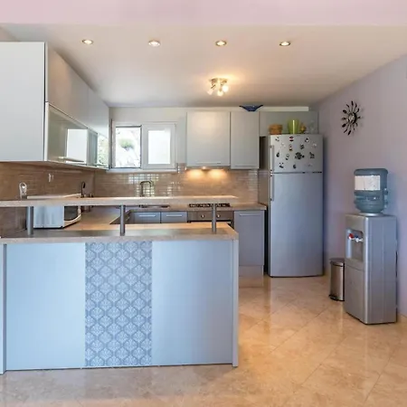 Two-bedroom In Holiday home Stasevica
