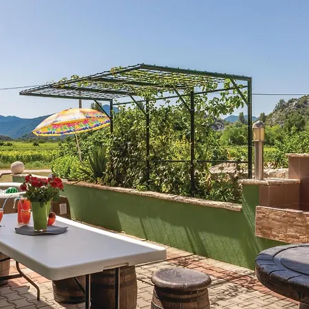 Two-bedroom In Holiday home