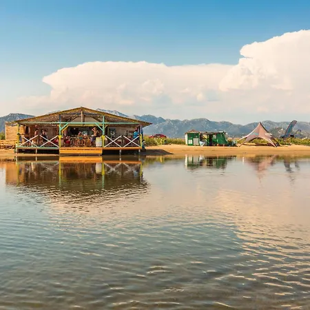 度假居 Two-bedroom In Stasevica