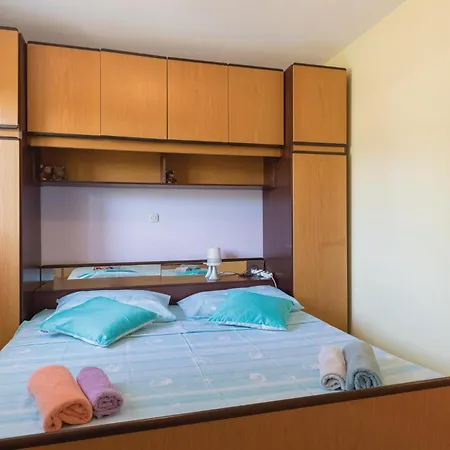 Two-bedroom In Holiday home Stasevica